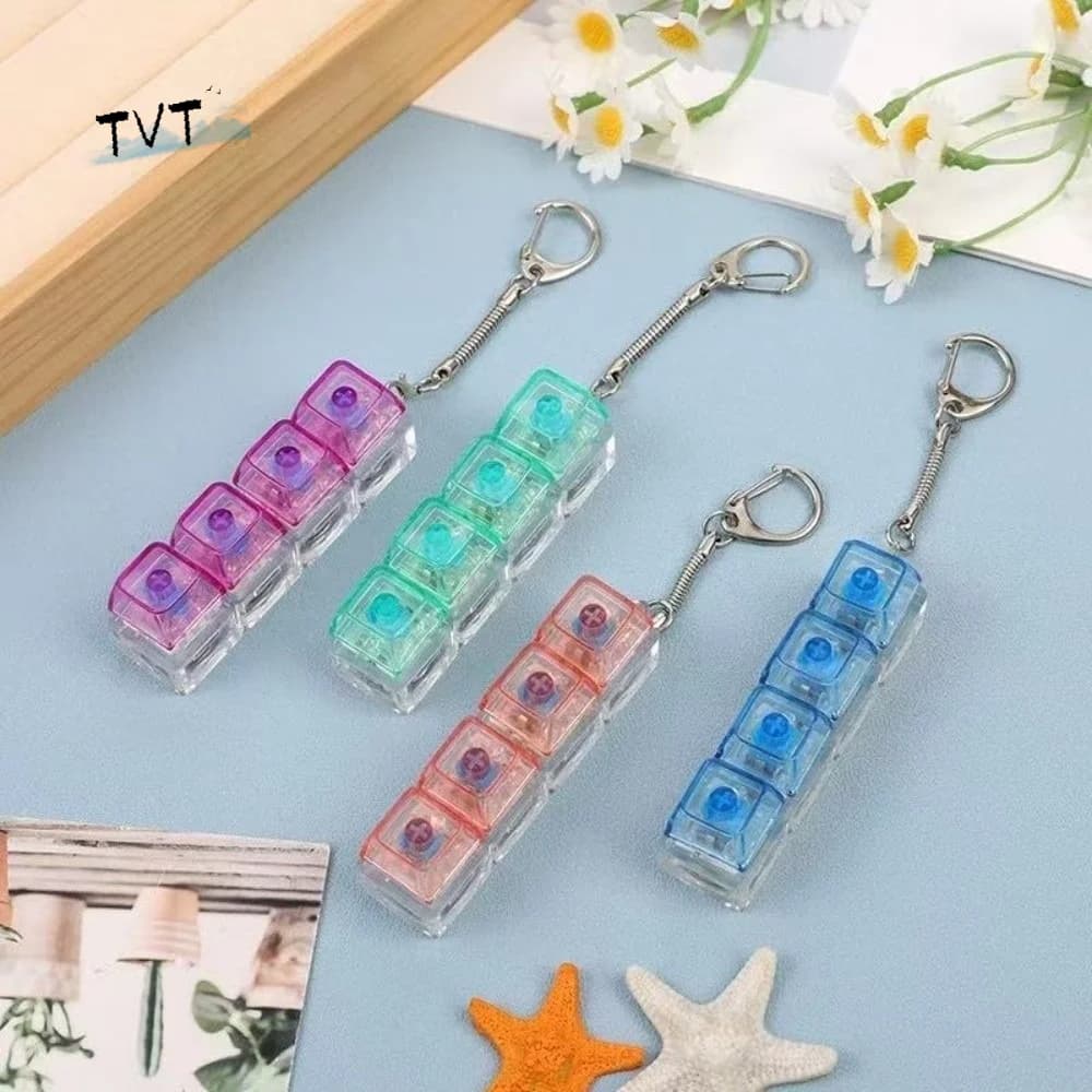 Divertente Ciondolo a Forma di Tasto in Cristallo, Luminoso e Trasparente, Portachiavi per Tastiera Meccanica, Design a 4 Tasti, Tastiera Luminosa Antistress