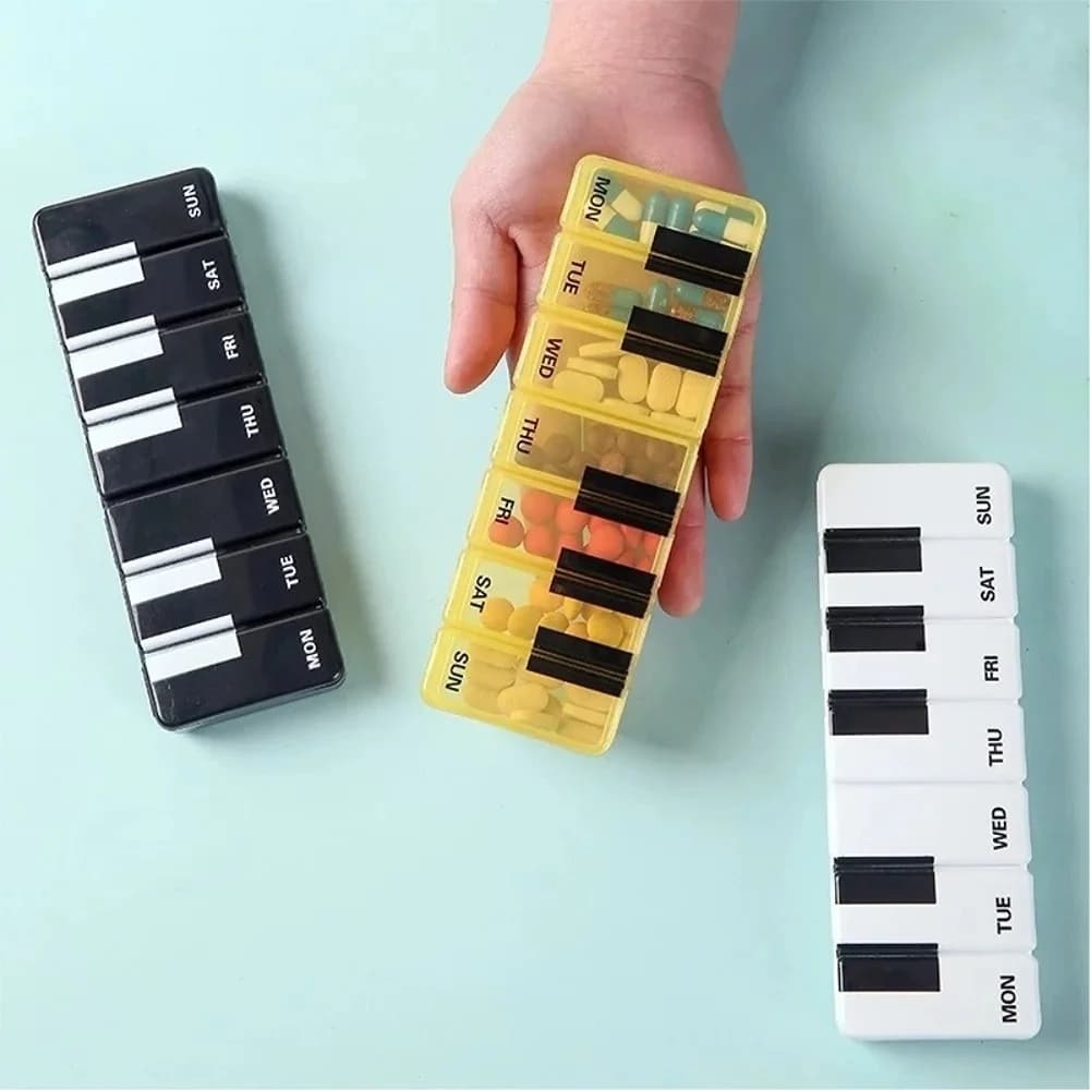 New Weekly Shaped Key Holder, Organizer with 7 Departments, 1 Dose per Day, Vitamin Dispenser and Supplements