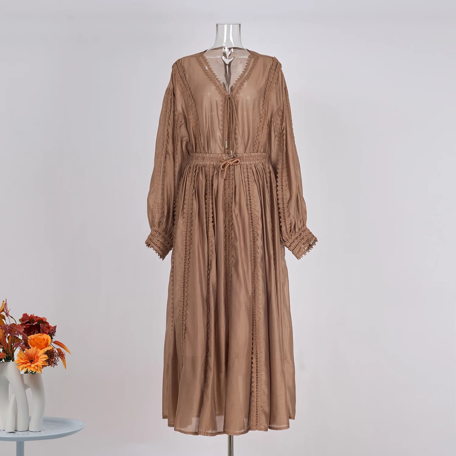 Stylish long dig dress Set of 2 pieces Women's embroidered shirts with large lantern sleeves + long skirts Luxury dresses