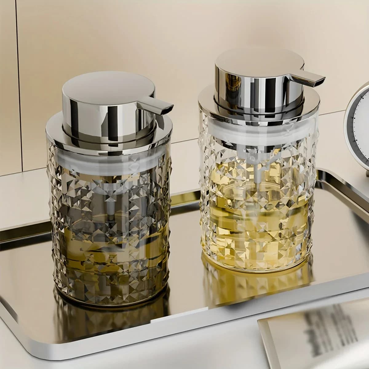 Dispenser di sapone schiumogeno premium da 1 pezzo: azione schiumogena senza sforzo, stile pressa durevole, ricaricabile e versatile per shampoo, doccia
