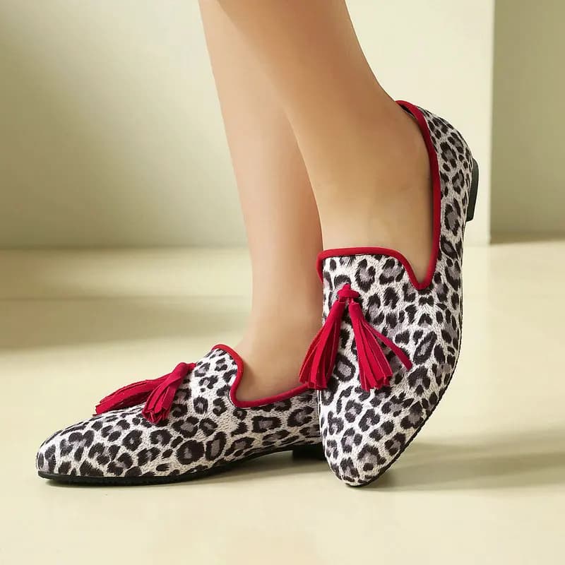Luxury Brand Leopard Round Closed Toe Woman Loafers Big Size 46 47 48 Shallow Slip-on Women's Flats Shoes with Fringes Tassels