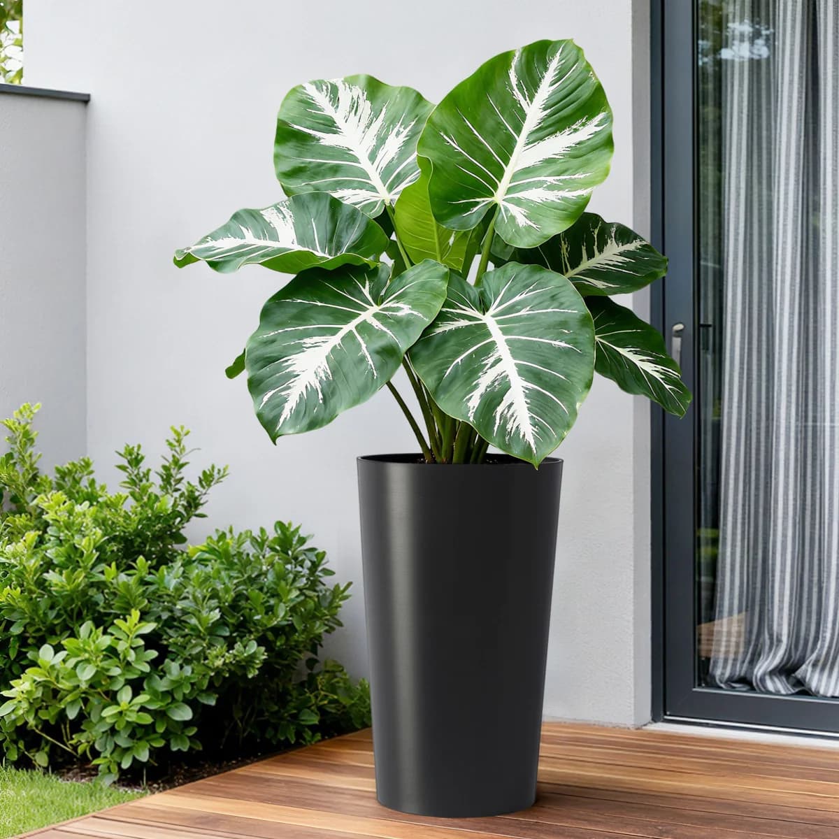 2 Pack Tall 21.7 in Planters for Outdoor Plants Modern Tall Square Planter Box Indoor Outdoor Porch Patio Flower Pot Modern Big Tapered Matte Tree Flower Pot for Garden, (Black) WL RR