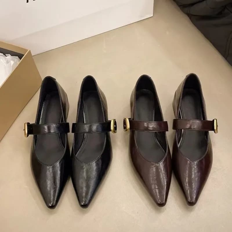 Nuove scarpe da donna con tacco basso con suola morbida con punte a punta tacchi spessi tinta unita semplici e comode scarpe singole