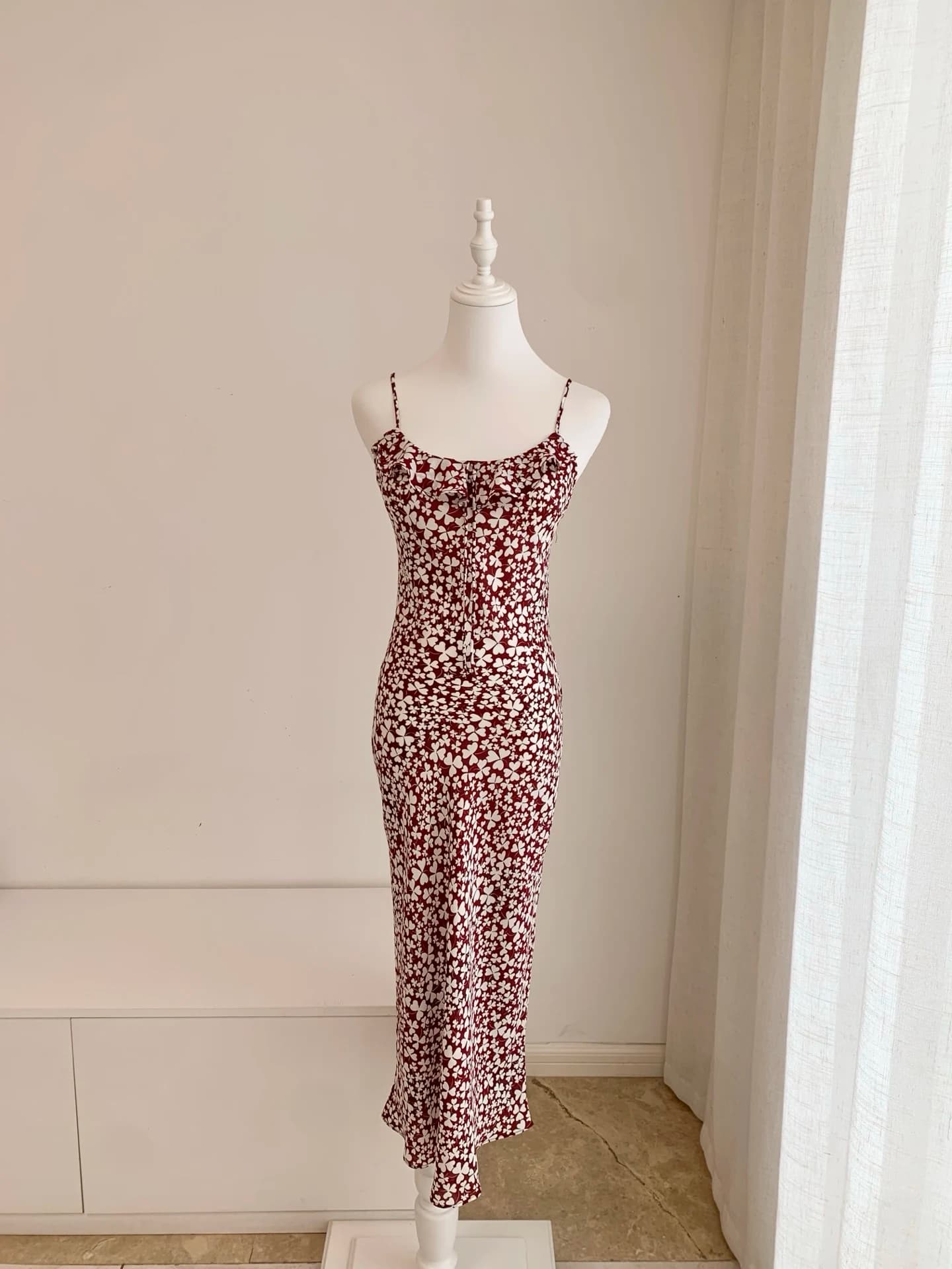 Flower Print Women Sling Robe 2026 Summer Ruffles Spliced U-Neck High Waist Sleeveless Elegant Slim 100% Silk Maxi Dress