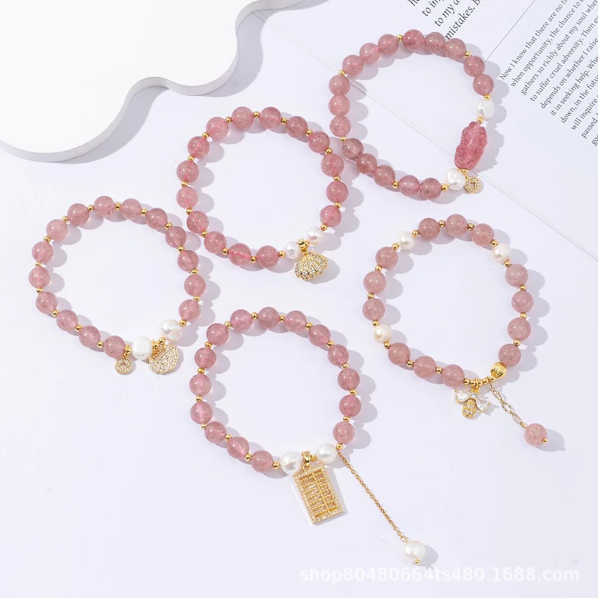 Natural strawberry crystal bracelet, freshwater pearl bracelet, 18K real gold-plated copper with zircon accessories, high-end jewelry.