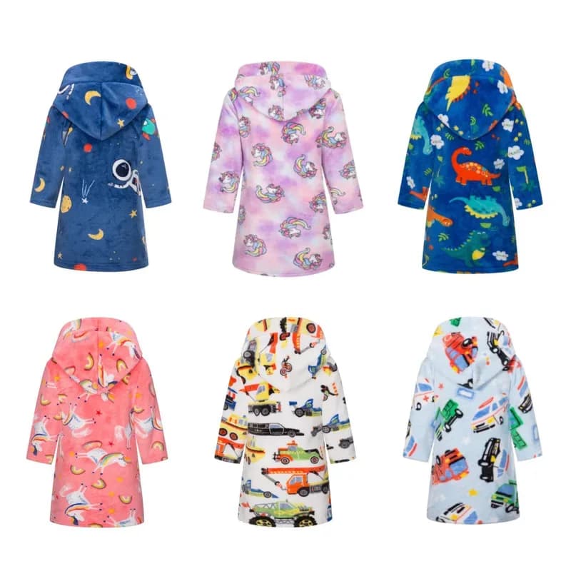 Anime Cosplay Bambini Accappatoio di flanella con cappuccio Ragazzi Ragazze Cartoon Accappatoi Morbido caldo Pigiama Maniche lunghe Asciugamano Accappatoio 72th