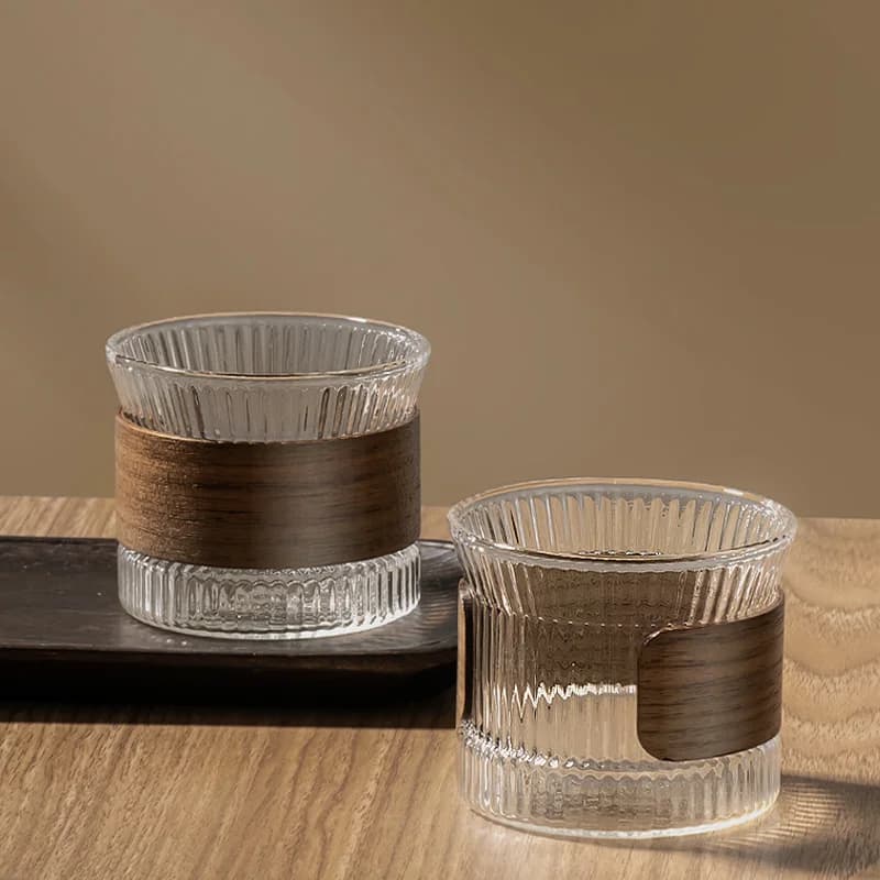 Gianxi Tazza da caffè in vetro Manicotto per tazza in noce stile giapponeseTazza Kawaii trasparente Coffeeware Bellissime tazze da tè Tazza da birra Tazza carina