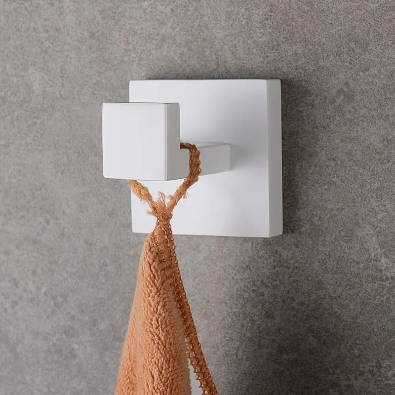 Portasciugamani bianco in acciaio inossidabile, porta scopino, porta carta igienica, gancio per asciugamani, accessori per il bagno fissabili con viti