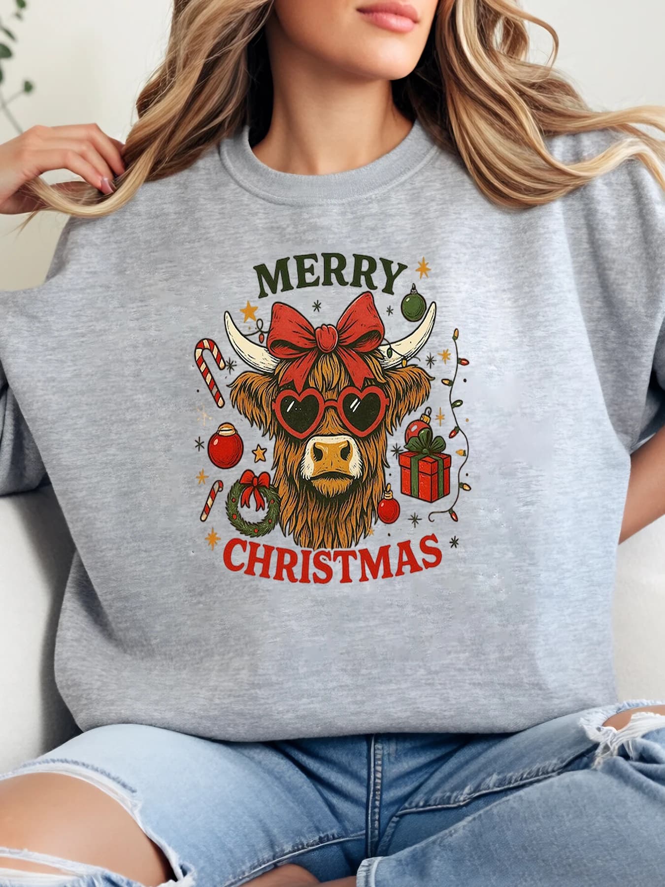 Cow with Santa Hat and Holly Merry Christmas Print Holiday Sweatshirt Women Casual Winter Wear Gray Plus-Size