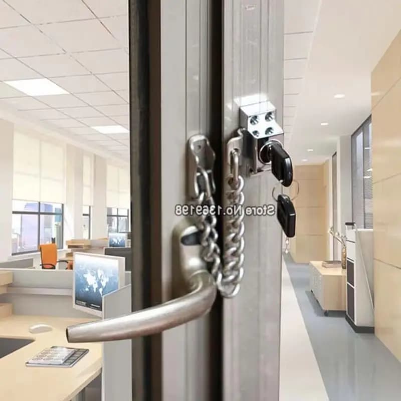 NUOVA serratura a catena per porta antifurto per sicurezza domestica in acciaio inossidabile da 1 pezzo Proteggi la sicurezza dei bambini Previene la serratura per porte e finestre aperte per bambini