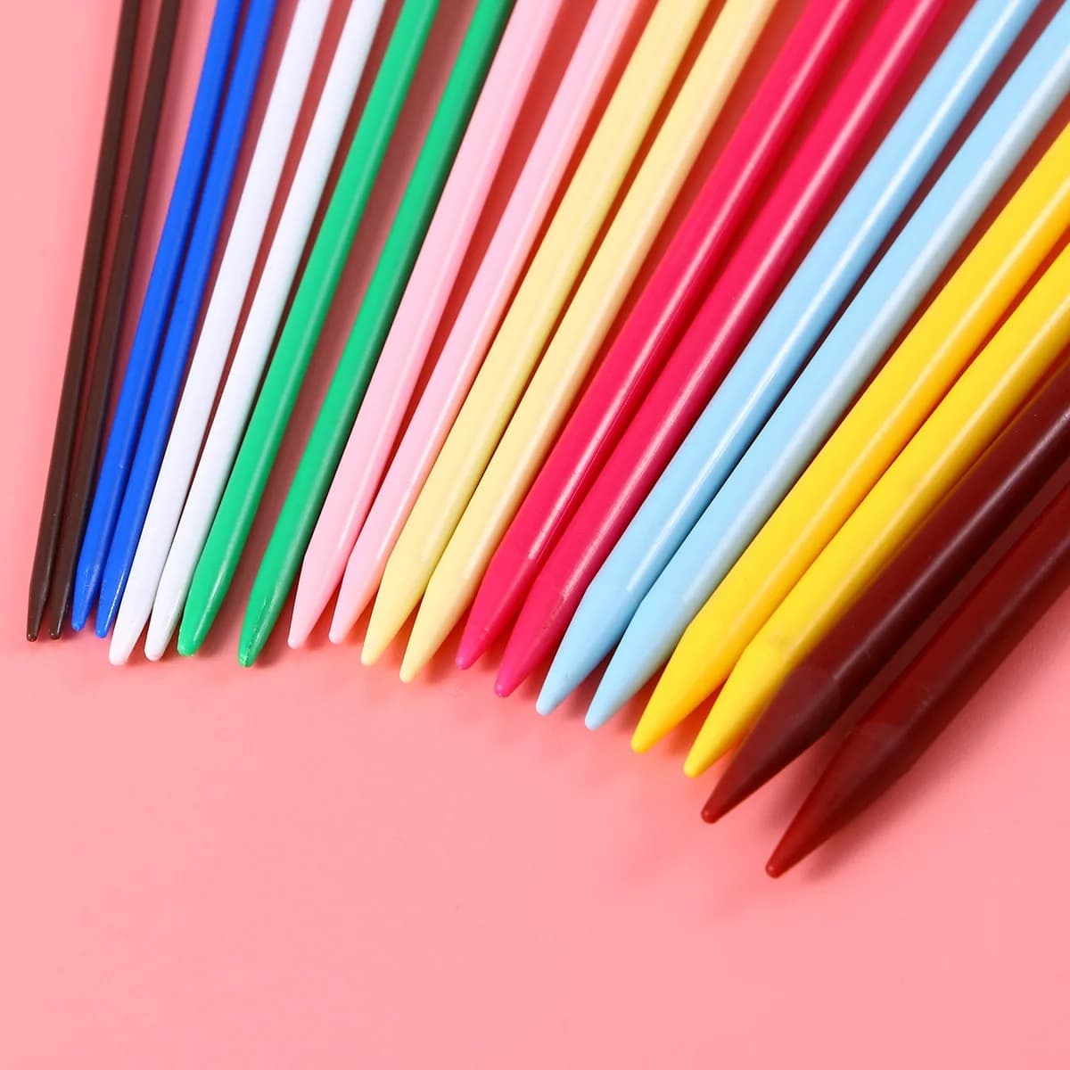 Set di 10 Paia di Ferri da Maglia Dritti a Punta Singola in Plastica e Acciaio, 25 cm, da 2.0mm a 6.5mm, con Manico Lungo Liscio per Lavorazione a Maglia e Uncinetto
