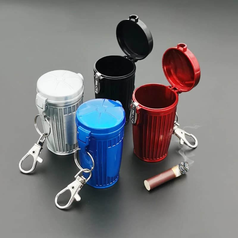 Creative portable covered ashtray, suitable for outdoor travel, sealed and fire-extinguishing mini storage bucket
