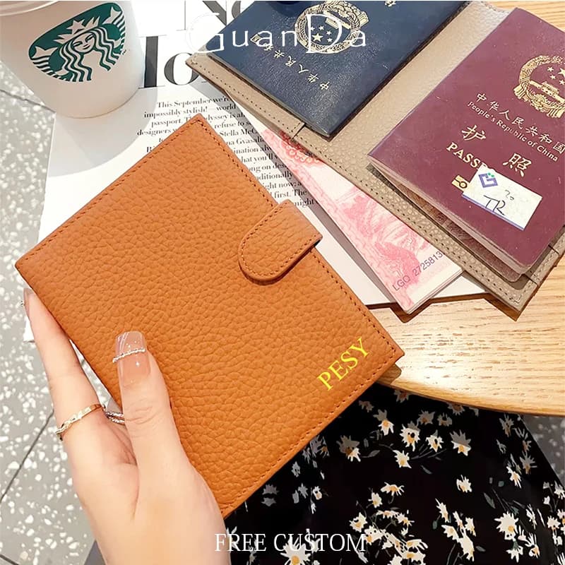 Iniziali personalizzate porta passaporto in vera pelle Design di lusso custodia per passaporto da viaggio d'affari portafoglio multifunzione da viaggio