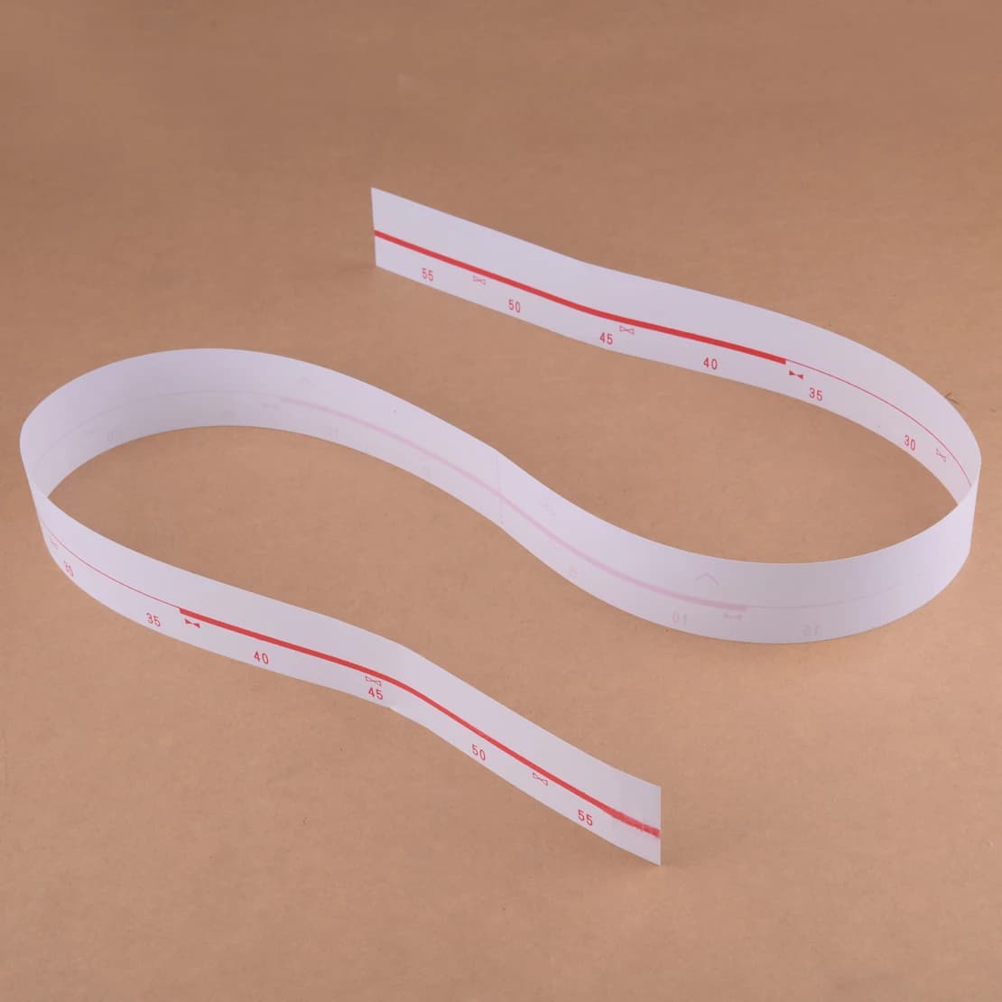 Aghi LETAOSK Indicatore di posizione carta per maglieria 105 x 3,5 cm Adatto per macchina per maglieria Brother da 9 mm KH260 per maglieria 114 aghi