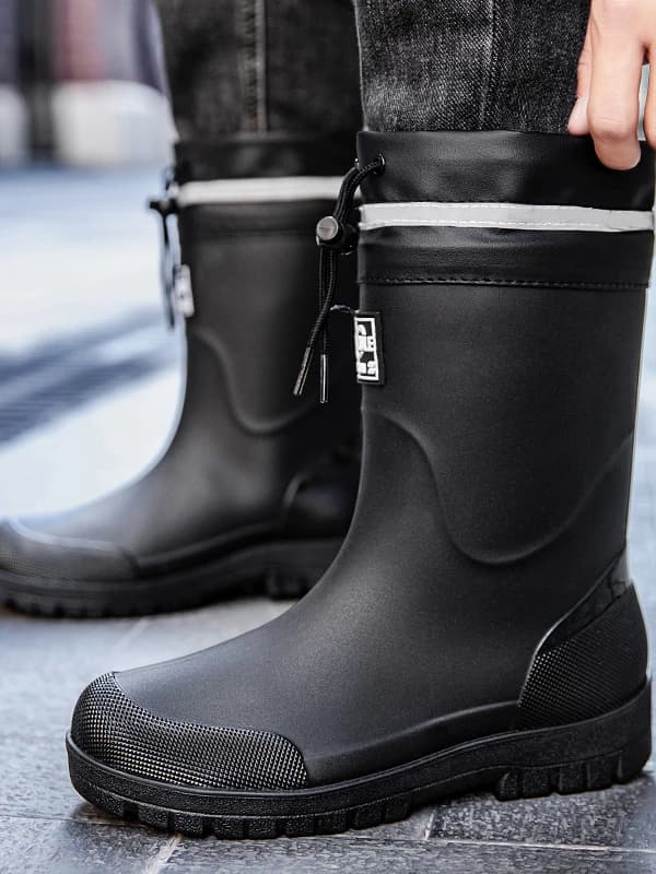 Faionable Lightweight Men's Rain Boots Anti-Slip Deodorant very Rider Special Waterproof Plastic oes for All Seasons