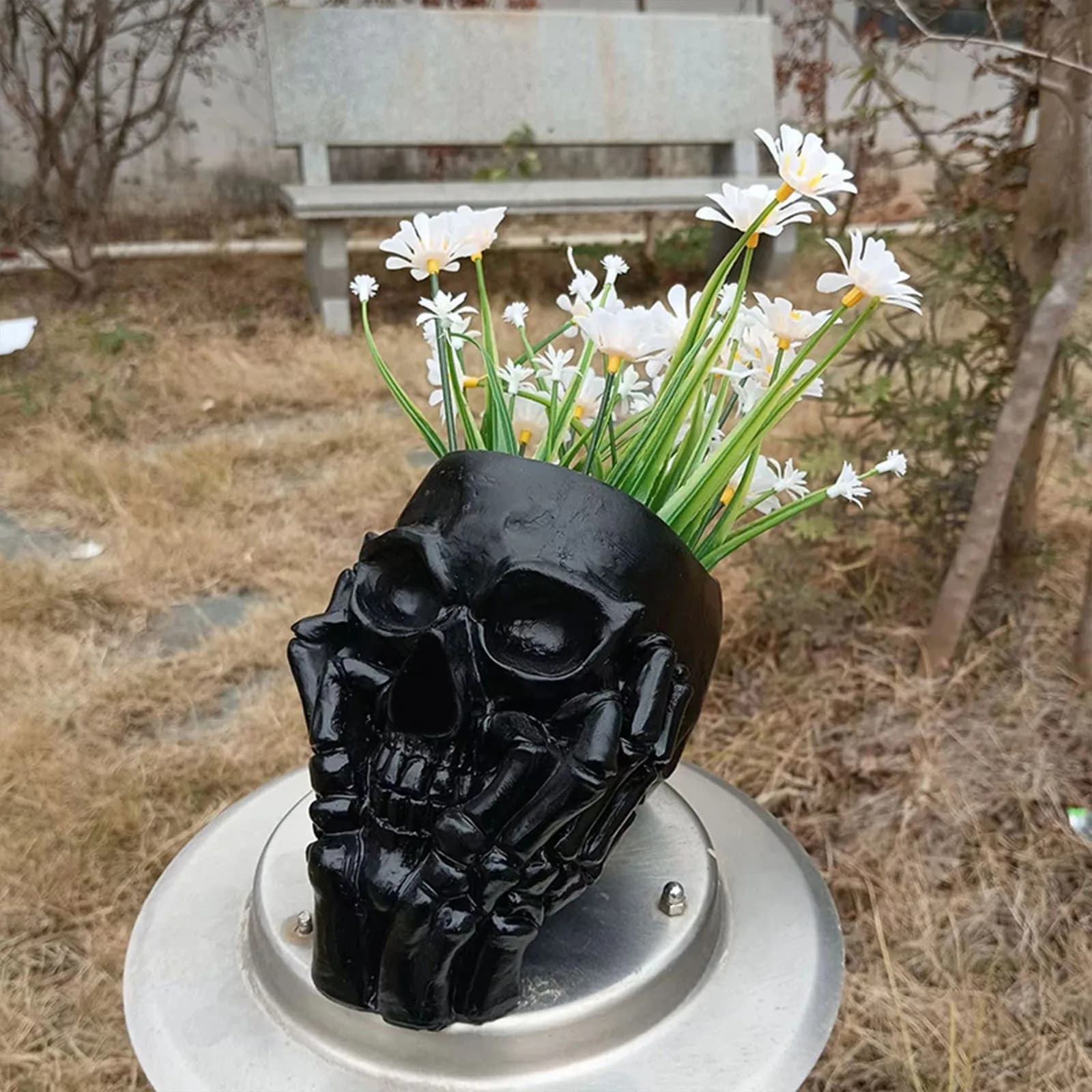 Creative decoration for home in style Halloween Resin skulls Flower pots Gardening plants vases for indoor and outdoor