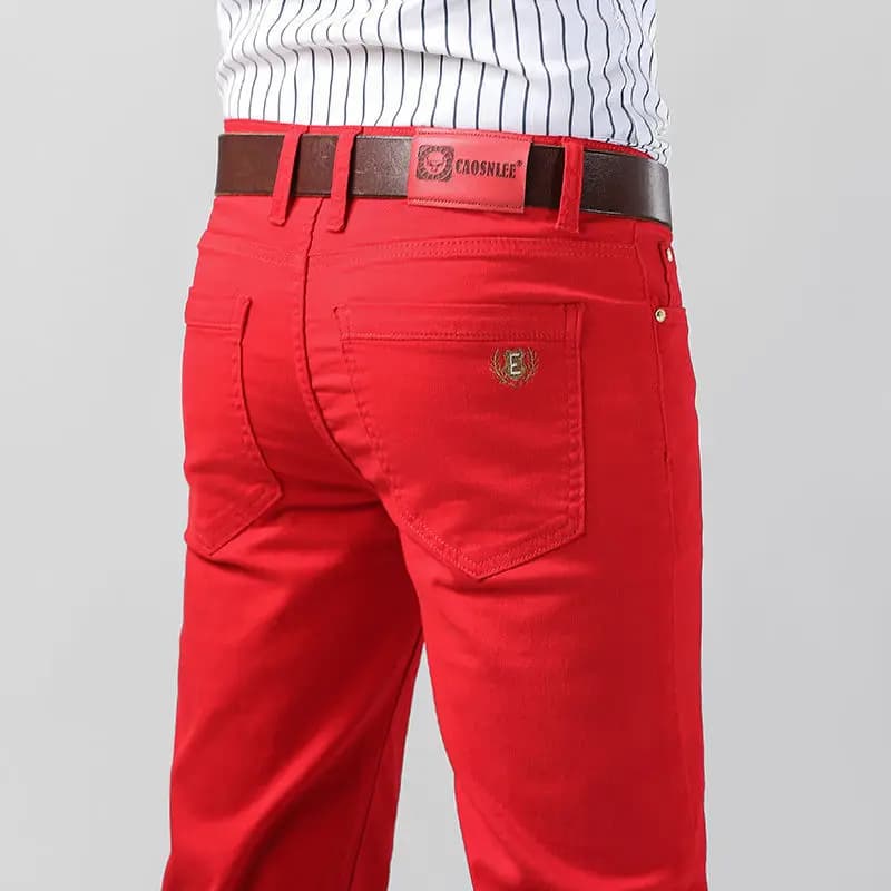 Jeans elasticizzati elasticizzati in denim colorato da uomo Nuovi elastici gialli rosa rossi slim abbigliamento maschile semplici pantaloni in denim da lavoro