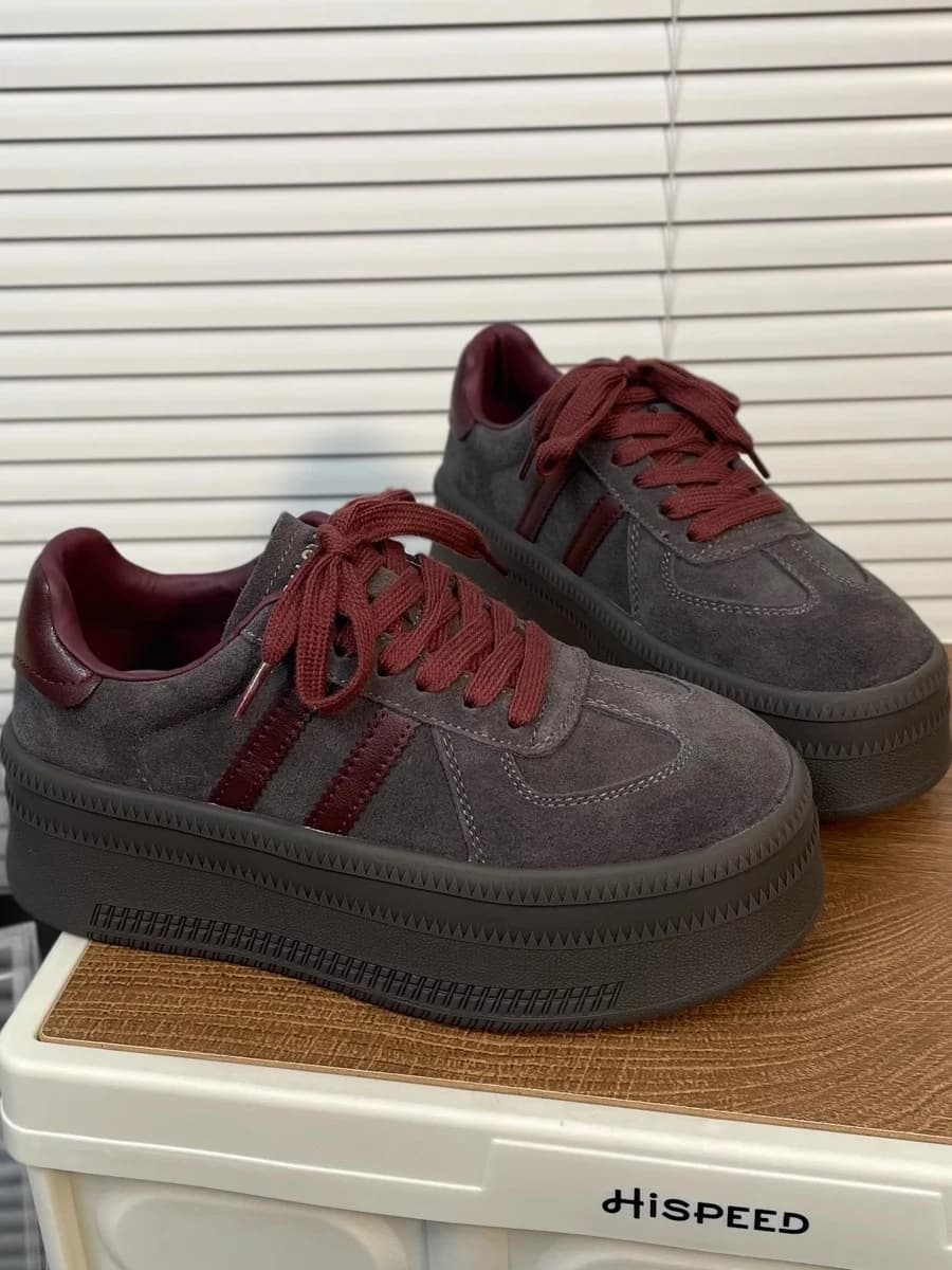 Sneakers da donna alla moda con plateau e suola spessa, color block, scarpe sportive casual con punta tonda e scollo profondo, per uso quotidiano, con rialzo.