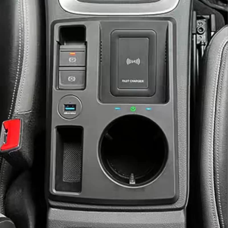 Car wireless charger for Audi Q3 Q3L 2019 2020 2021 2022 2023 15W car phone charger charging holder charging pad plate trim
