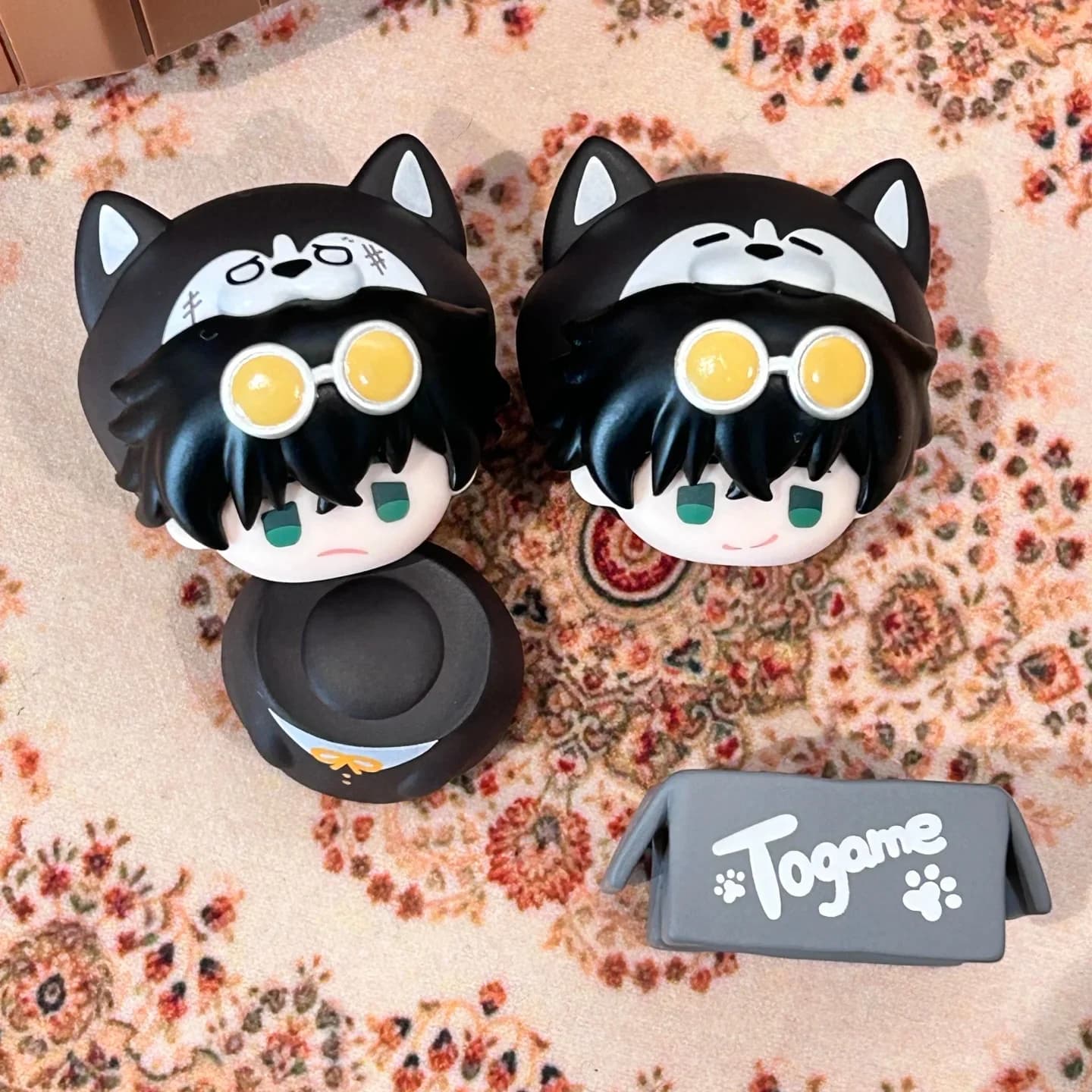 Scatola cieca da gioco alla moda originale Nuove campane antivento Musica a strati Anime Periferica Mini bambola Ornamento da tavolo Decorazione regalo giocattolo