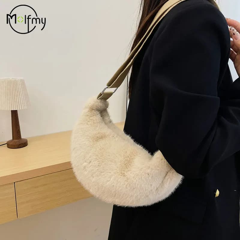 Borse a tracolla sotto le ascelle in morbido peluche Borse soffici in tinta unita Borsa autunno inverno Borsa da donna Lady Fashion Storage Pouch 2025 Nuovo
