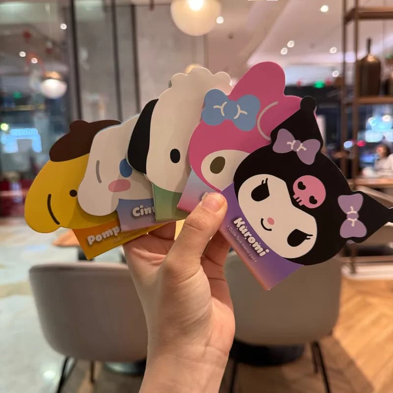 Blocchetti Adesivi Kawaii a Forma Speciale Hello Kitty Kuromi Cinnamoroll Melody per Ufficio Messaggi Memo Mini Note 50 Pezzi
