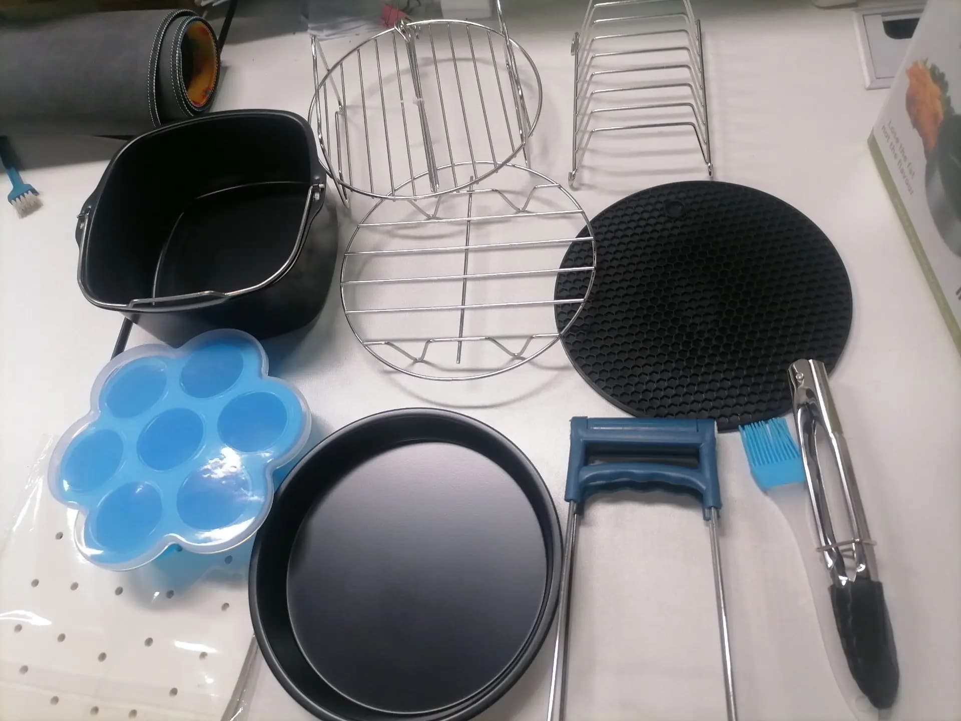 Accessori per Friggitrice ad Aria Aoresac, Lavabili in Lavastoviglie, Set da 11 Pezzi, Compatibili con Friggitrice ad Aria da 7 Pollici, con Teglia per Torte e Teglia per Pizza