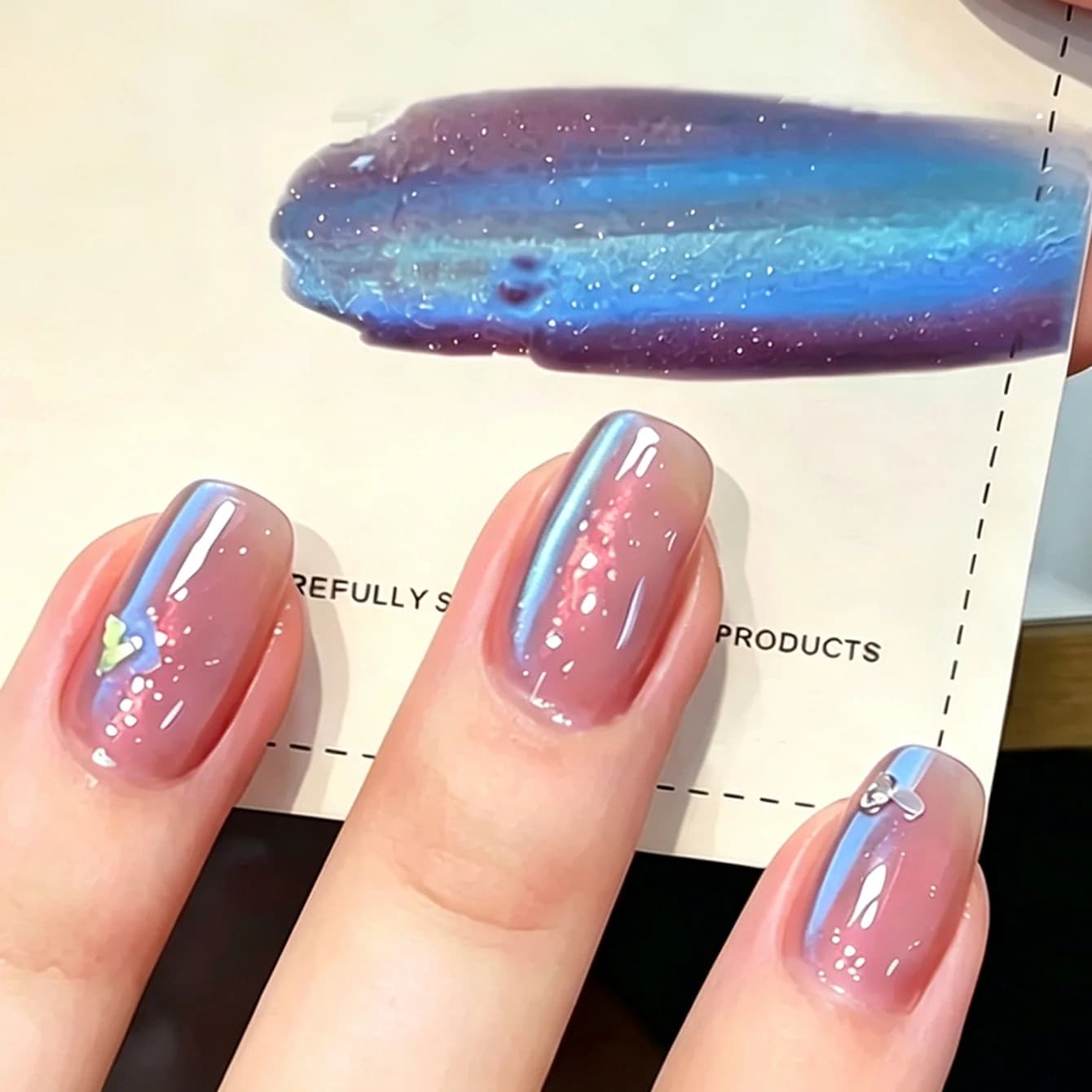 Aurora Cat Eye Gel Nail Polish, Dreamy Pink‑blue Shifting Chrome Effect,salon‑grade UV Gel for Nail Art