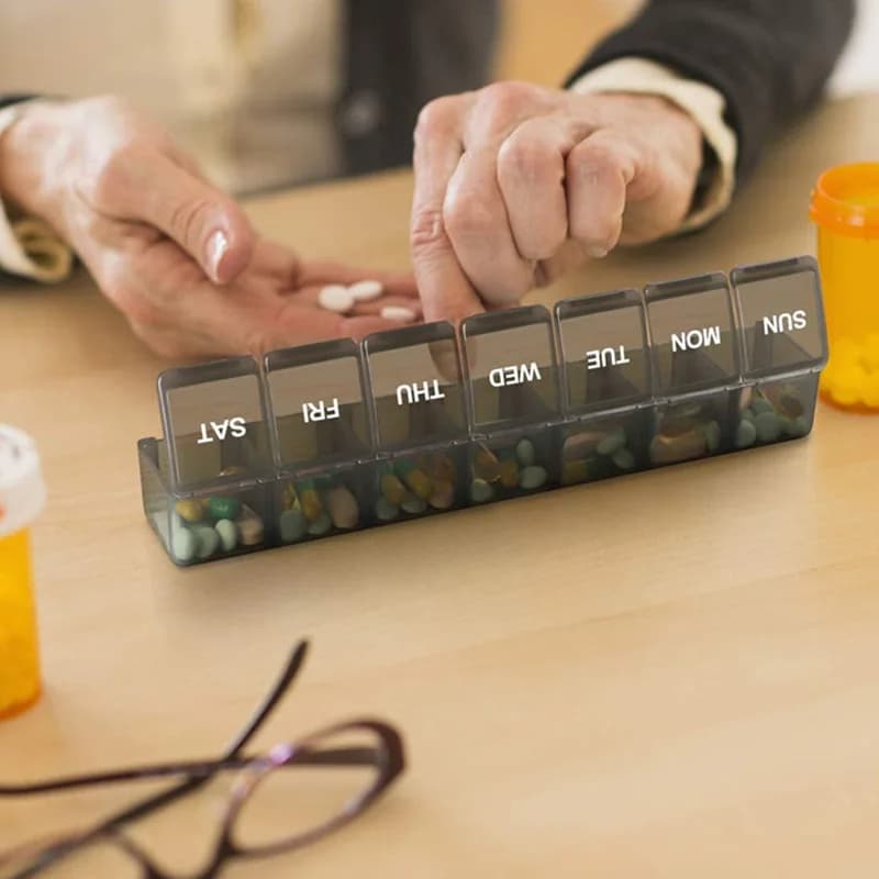 Portapillole portatile piccolo Custodie Griglie grandi 7 giorni su settimana Scatola portapillole per compresse Vitamine Medicina Oli di pesce Sottimballato