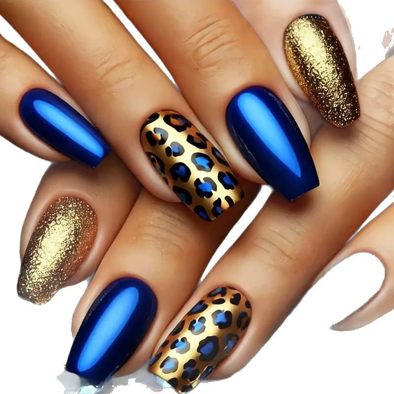 Nuove Unghie Finte Minimaliste 2026, Unghie Finte di Media Lunghezza con Stampa Leopardata Blu Glitterata, Eleganti e di Alta Moda