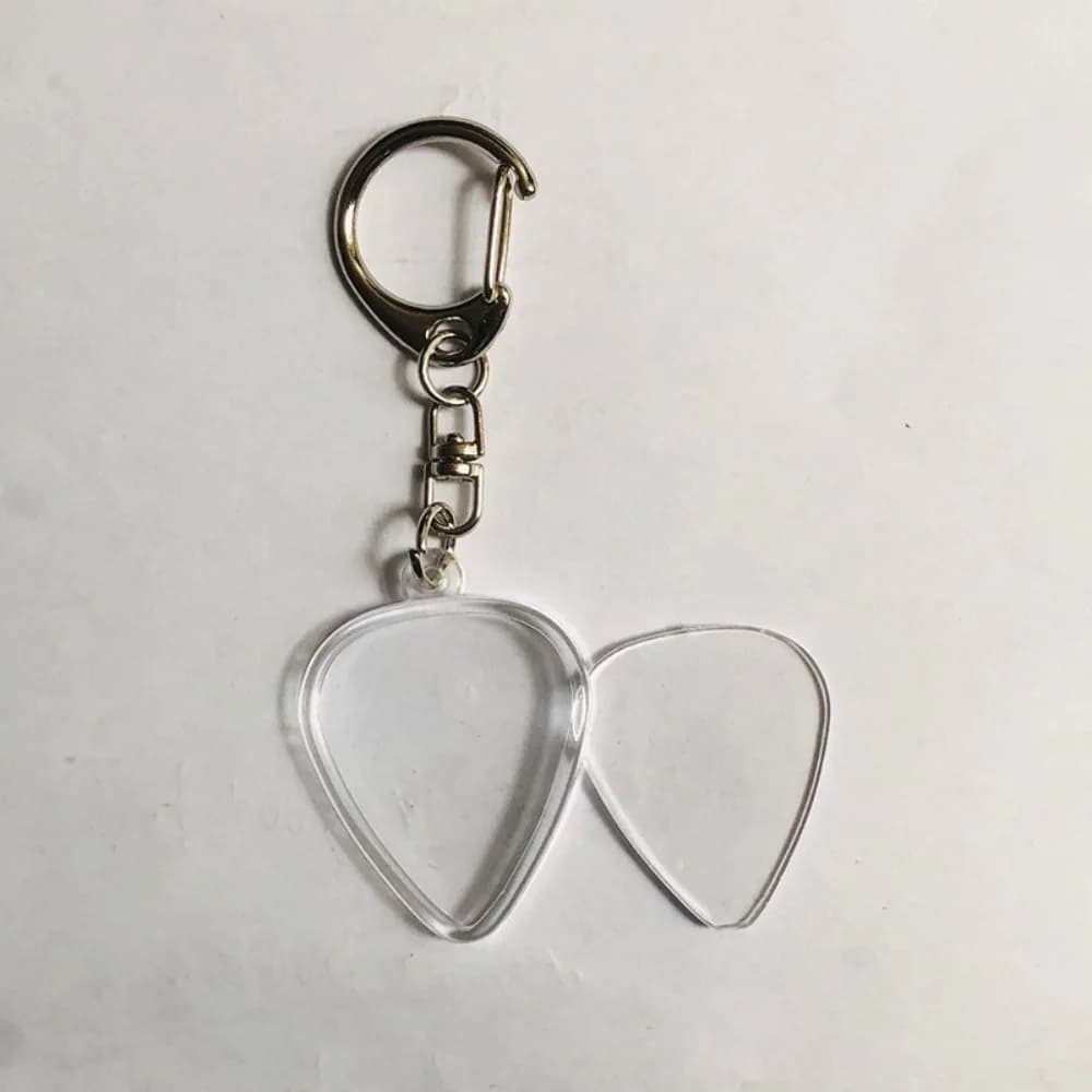 Durevole supporto per plettro per chitarra trasparente a forma di cuore con portachiavi Scatola di immagazzinaggio per plettro Prestazioni per organizer per plettro per chitarra in acrilico