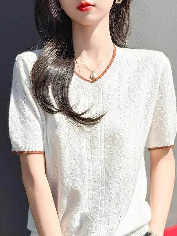 Large Size V-Neck Hollow out Ice Silk Knitted Top Fashionable Base Shirt Summer T-Shirt Casual Style Short Sleeve Regular Length