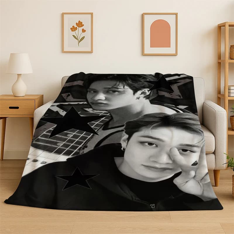 Coperta in flanella Kpop Bang Chan Stray Kids, morbida e calda, per camera da letto, soggiorno, letto, viaggi, campeggio, picnic, regalo