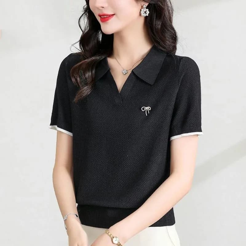 Polo da donna in maglia di seta ghiaccio a maniche corte con scollo a V e fiocco decorativo, top estivo casual leggero