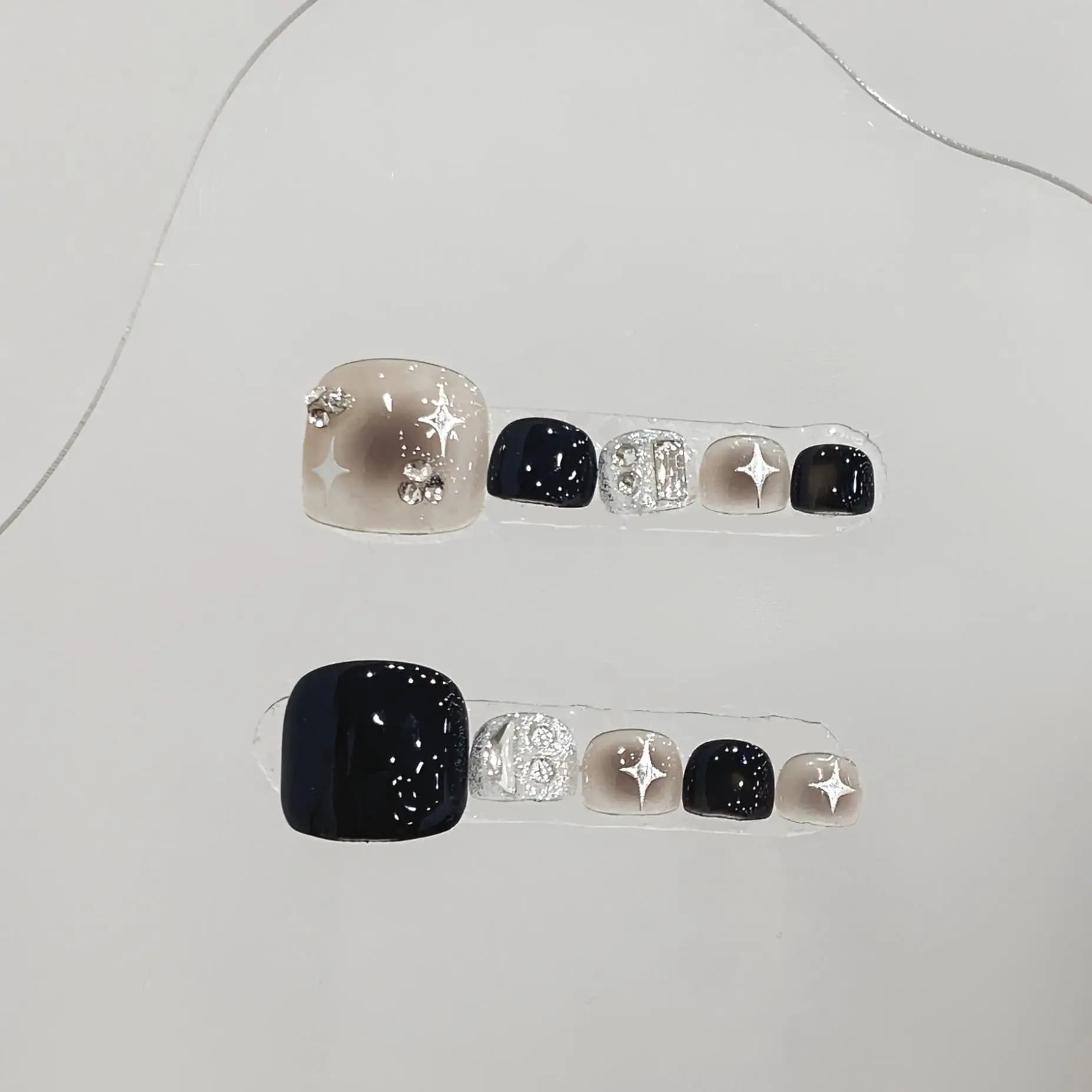 10 pezzi di unghie finte quadrate lucide fatte a mano con punta a stella nera con Design a diamante lucido glitterato Cool unghie finte