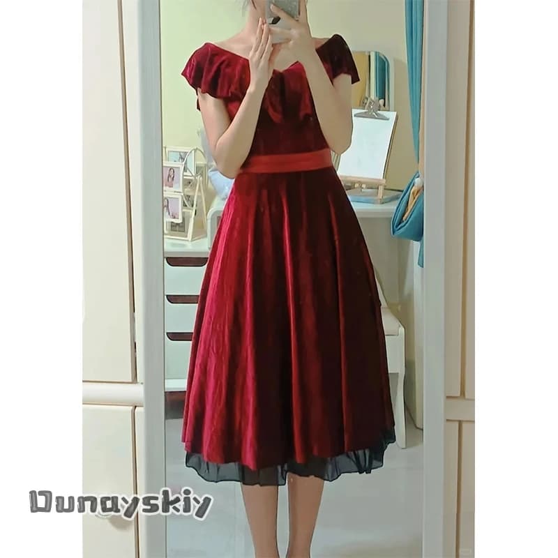 CR7.27*Love And Deepspace Burning Wine Ashes Shadow Cosplay Red One Shoulder Velvet Evening Gown Game Outfit For Halloween