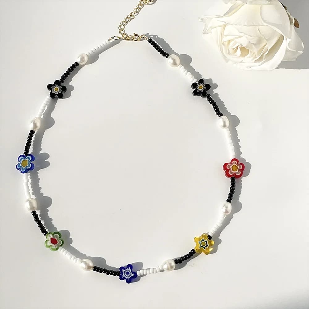 Irregular Multicolored Glass Flower Beads, Artistic Retro Freshwater Pearl and Small Seed Bead Necklace, Women's Clavicle Chain