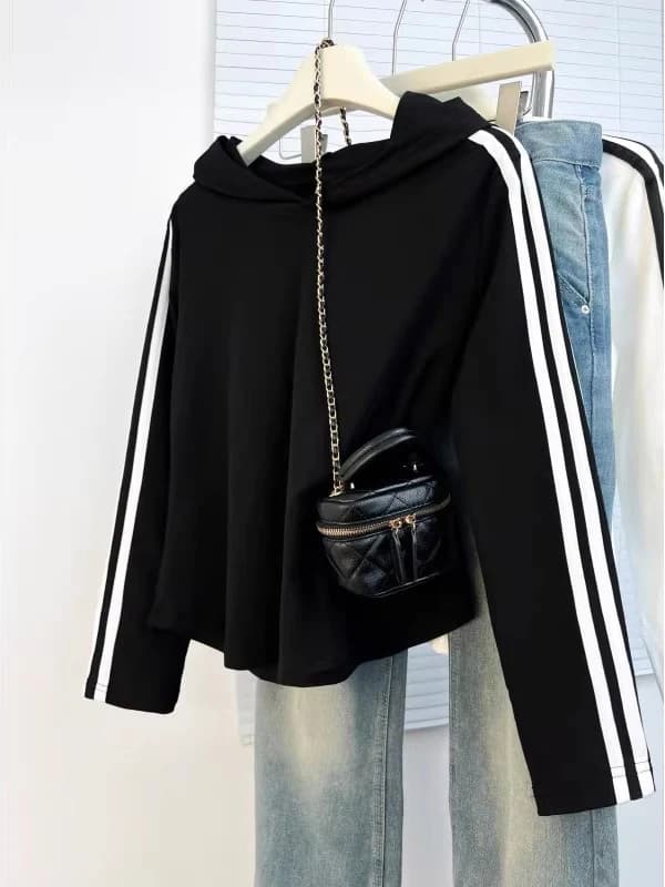Black Hoodie Long Sleeve Women's T-shirt Spring 2026 New Style plus Size Short Top Shoulder Width Regular Length Korean Style