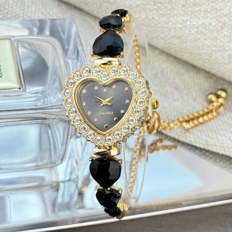 New Fashion Heart Shaped Strap Women's Watch With Adjustable Bracelet Quartz Reloj Mujer