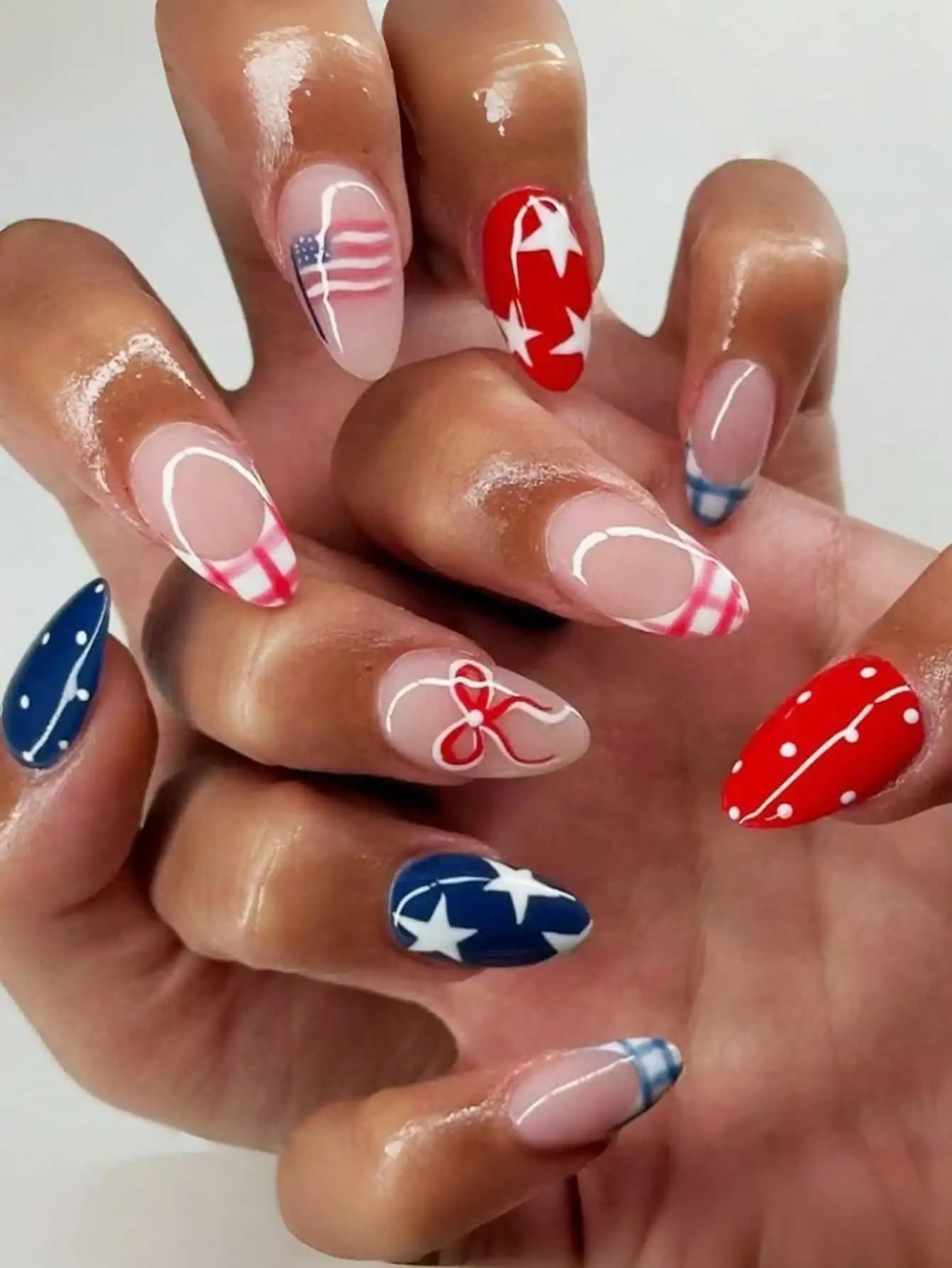 24pcs Patriotic Independence Day False Nails Set, Including Bow, Western Cowboy Star And National Flag Floral Patterns. Reusable Oval Shaped Artificial Nails, Suitable For Independence Day And Memorial Day Nail Art