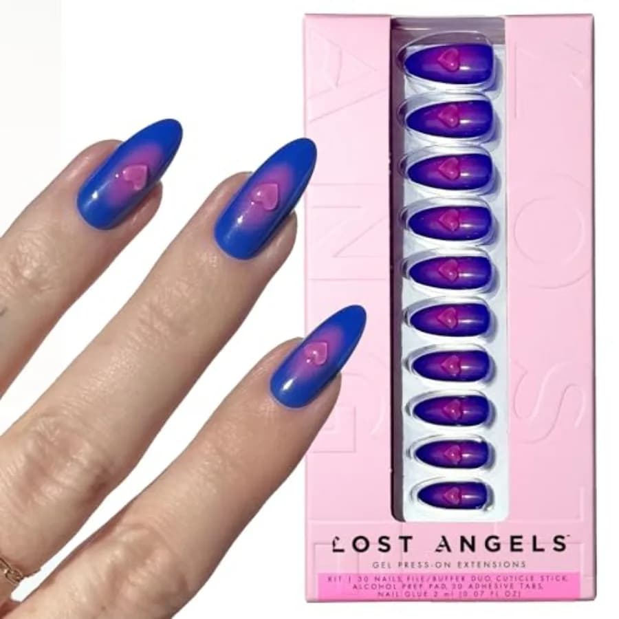 3D printing on nails with heart-shaped design in blue and pink for an elegant art gel, perfect for special occasions to wear every day or their