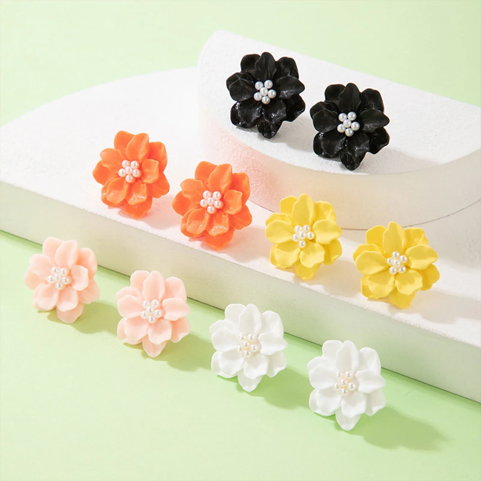 Orecchini a perno versatili con fiore, eleganti da donna, con decorazioni di perle, perfetti per compleanni, spettacoli teatrali, feste e balli