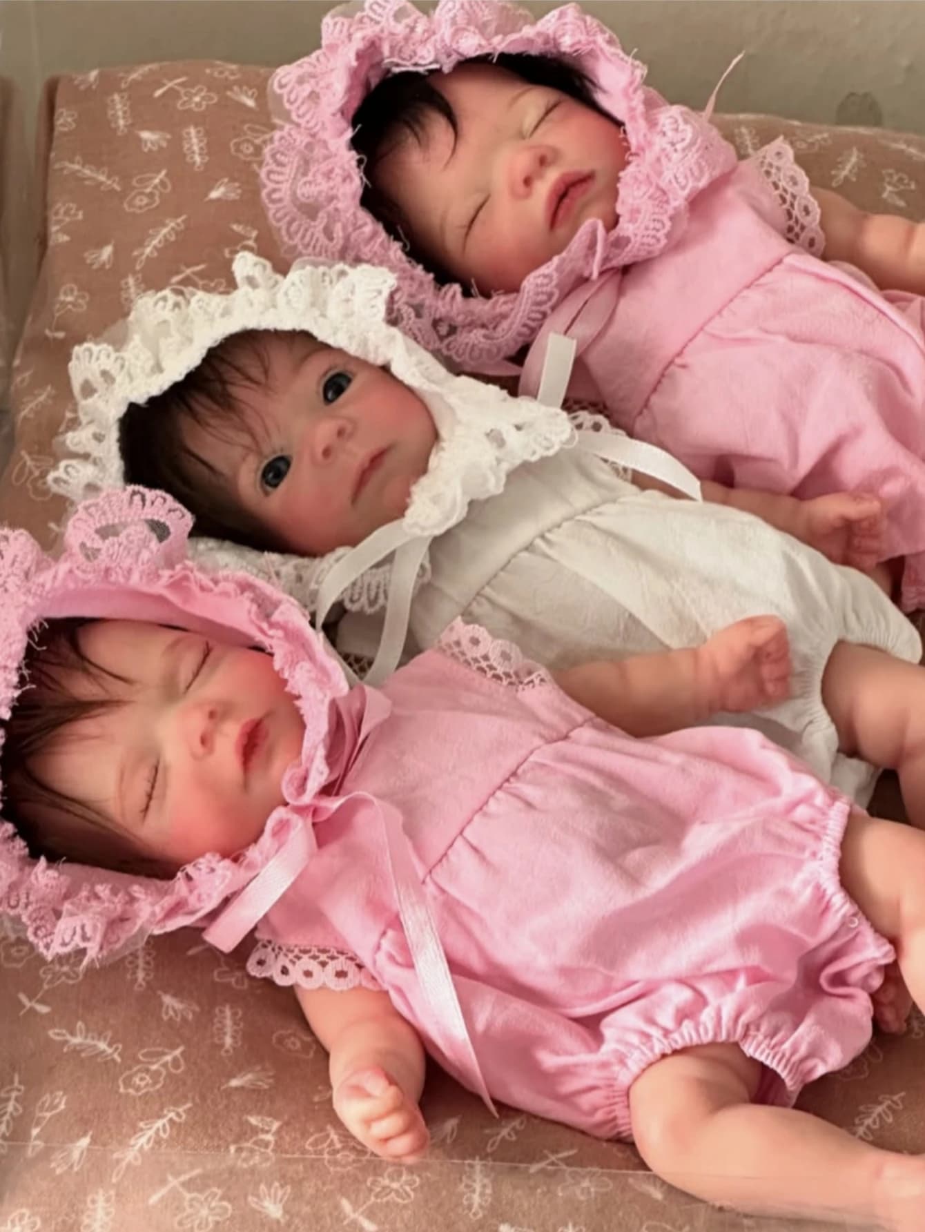 1PC 10 Inch Full Body Silicone Baby Girl Painted Newborn Doll Lovely Handmade Reborn Doll With Rooted Hair For Christmas Present