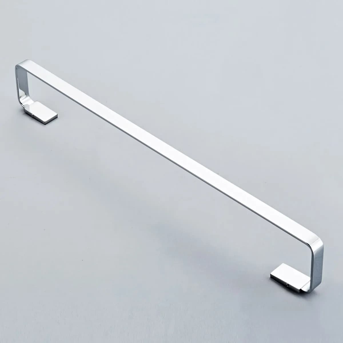 Portasciugamani in Ottone Argentato 57x8,6cm, Montaggio a Parete, Design Senza Foratura, Multifunzionale, Salvaspazio per Casa e Hotel