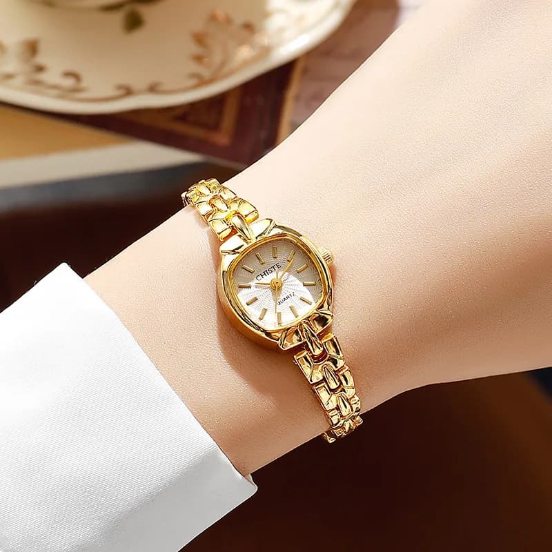 Bracelet watch for women, small dial retro quartz watch for women