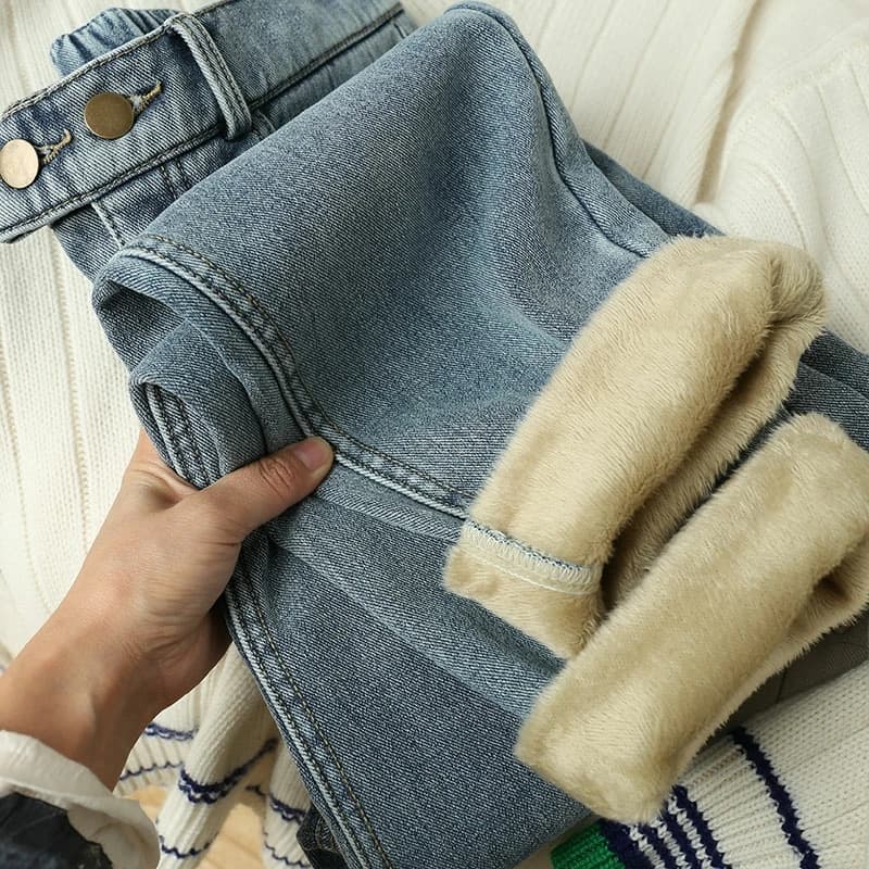 plus Size Women's Fleece Lined Thick Straight Leg Jeans High Waist Slimming Denim Pants Autumn Winter New Style Warm Long Tro...