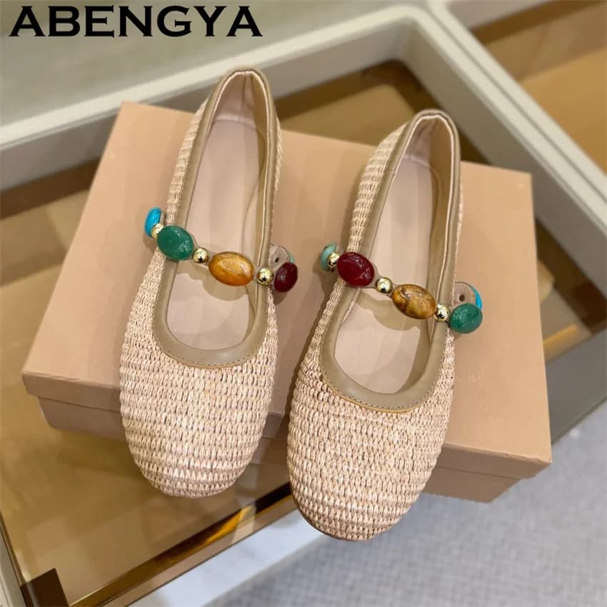 2025 Estate Nuove scarpe da ballo per balletto in vera pelle da donna Scarpe basse con punta tonda Stile etnico Mocassini con tacco basso Scarpe da passeggio Donna