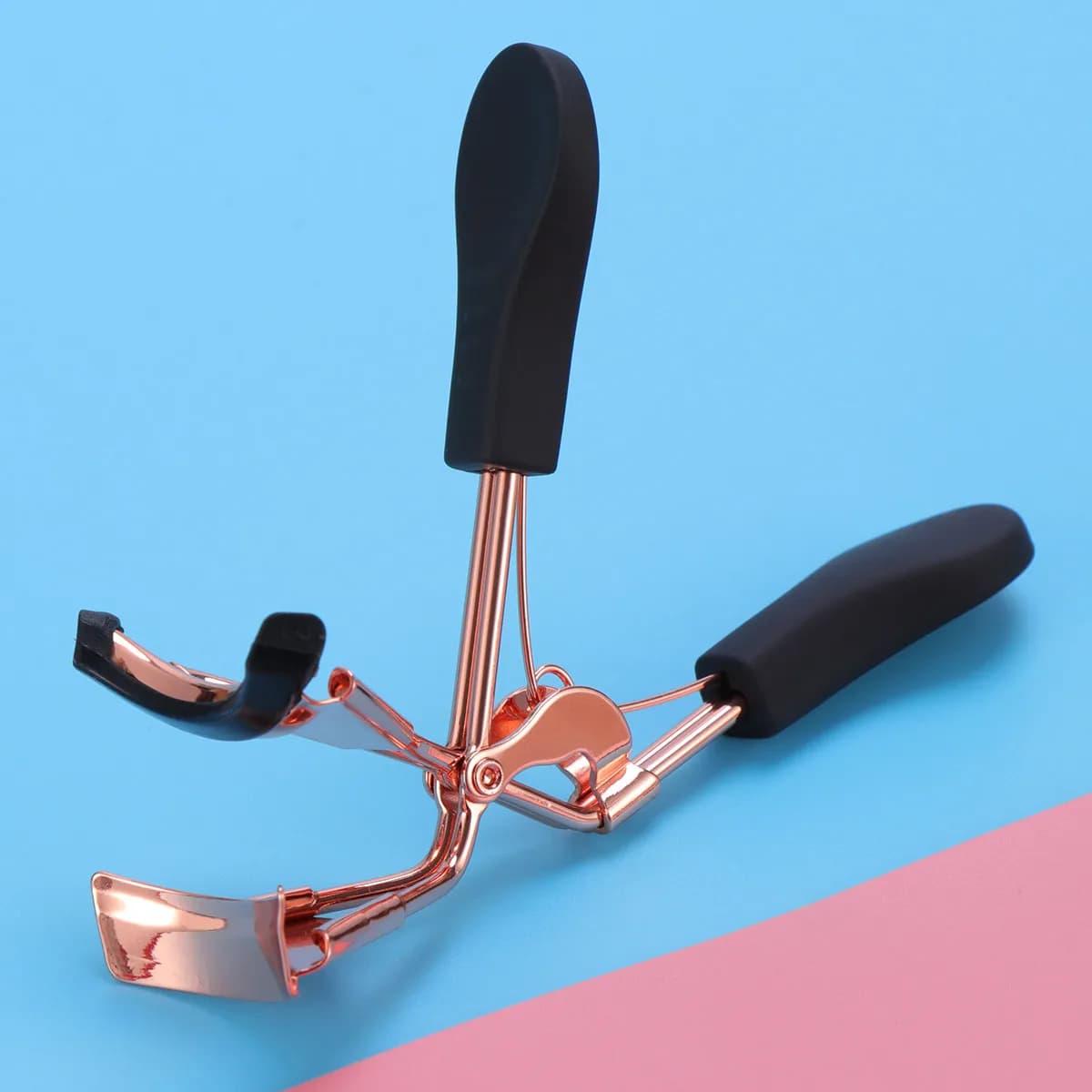 High Performance Pink Gold Folder with Protective Bearing and Portable Design, Beauty Tool for Eyelash Makeup