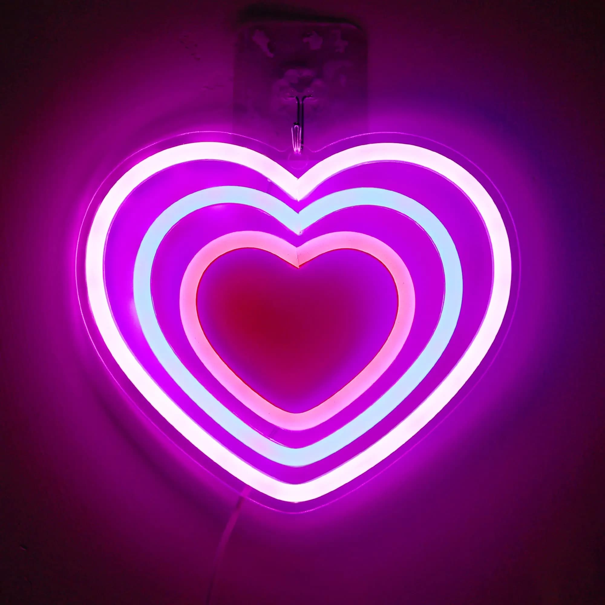 Heart shaped neon sign, 3-color LED neon light, USB power supply, suitable for wall and table decoration in esports rooms, parti