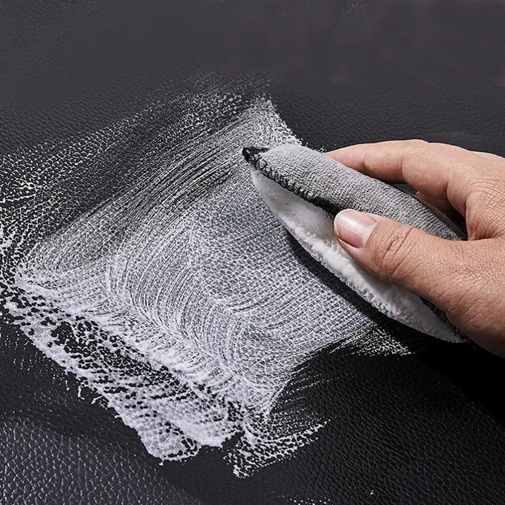 Cleaning tool for car cleaning without scratches in microfiber scrub cleaning tool for car details